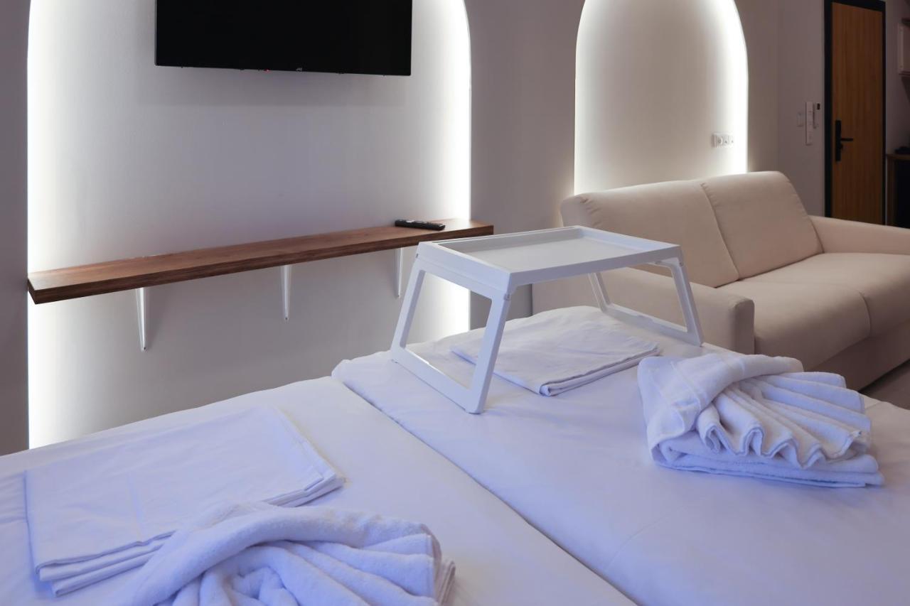 Uphill Unique Boutique Suites 斯基亚索斯镇 外观 照片