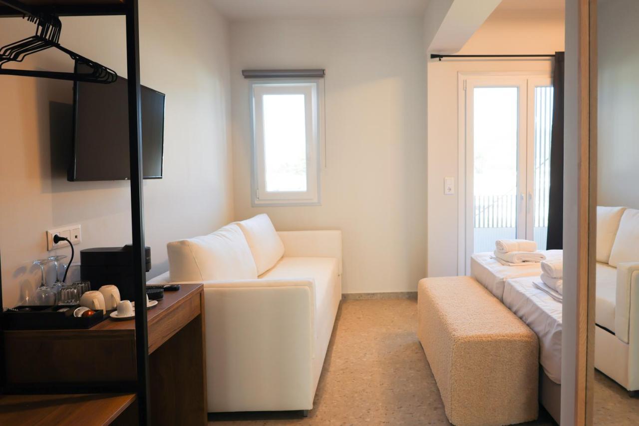 Uphill Unique Boutique Suites 斯基亚索斯镇 外观 照片