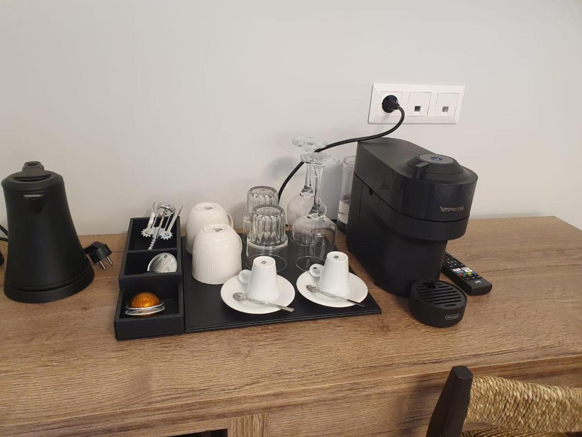 Uphill Unique Boutique Suites 斯基亚索斯镇 外观 照片