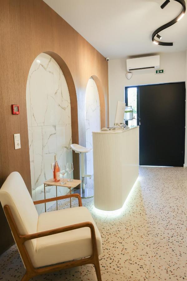 Uphill Unique Boutique Suites 斯基亚索斯镇 外观 照片